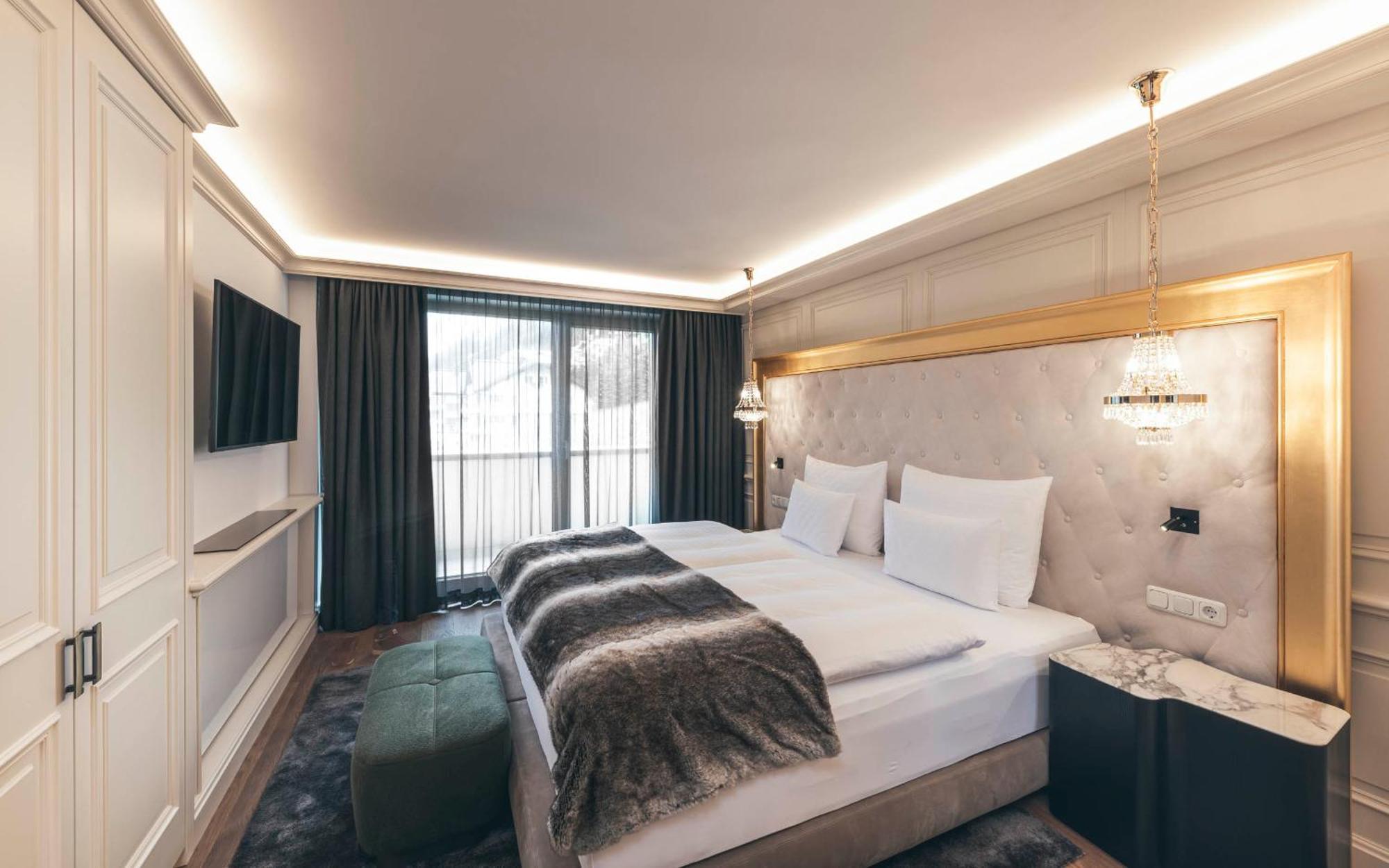 Hotel 5