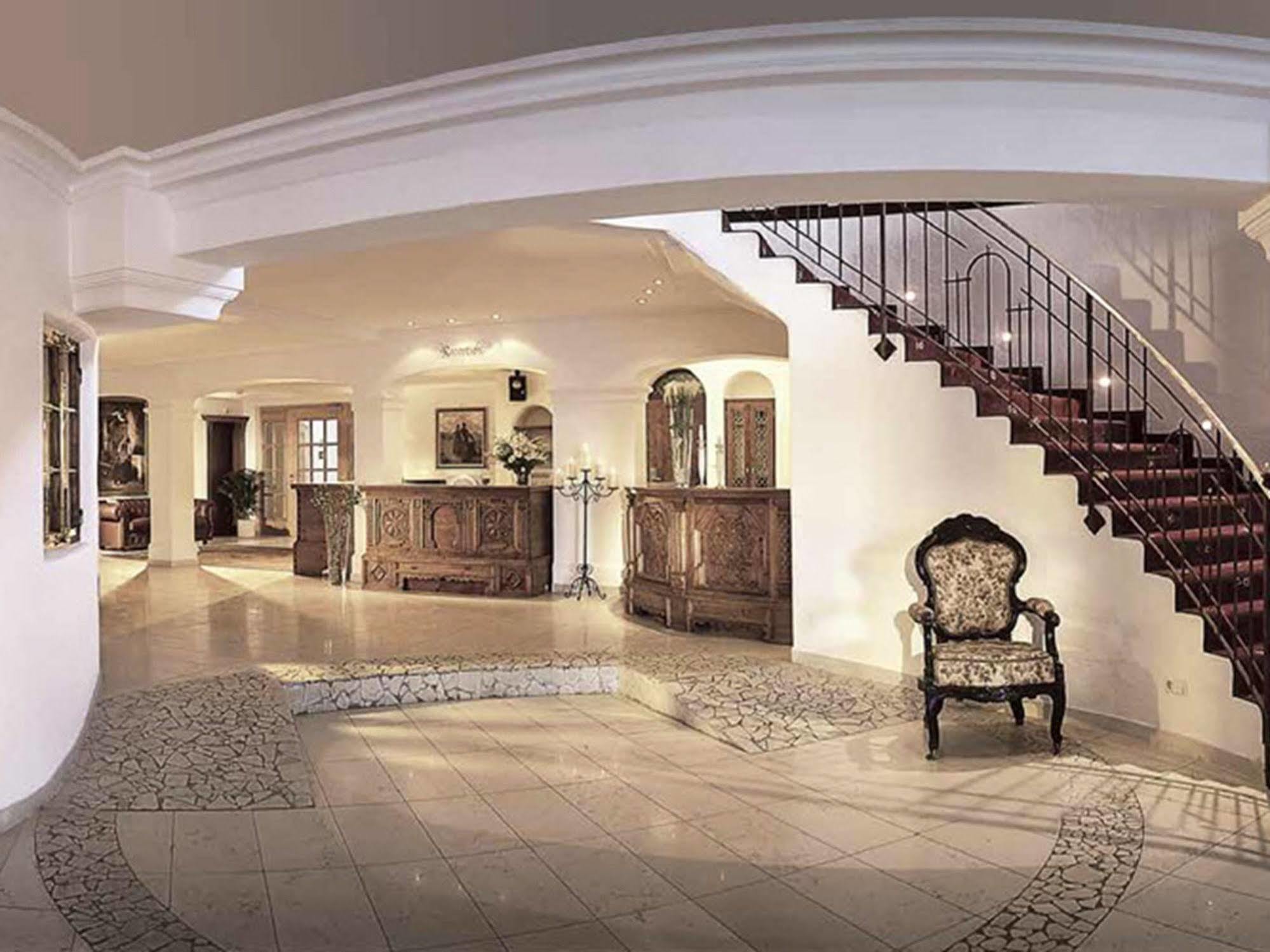 Hotel 5 5*