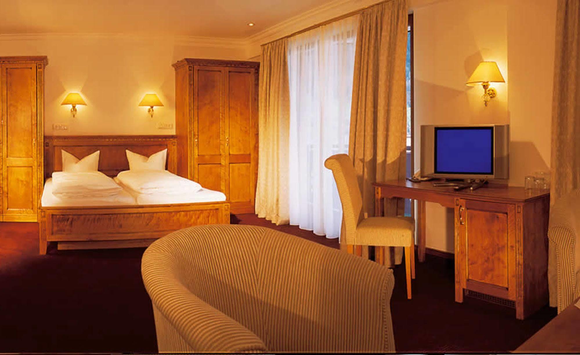5 Hotel 5*